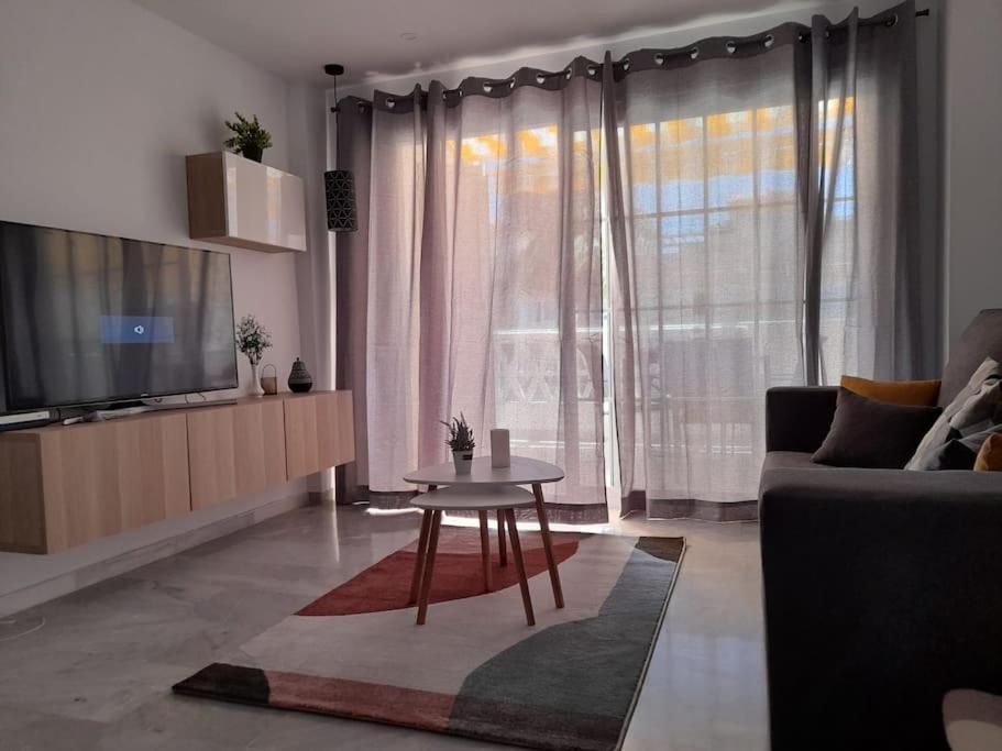 Encantador Apartamento Residencial Con Piscina Torremolinos Exteriér fotografie